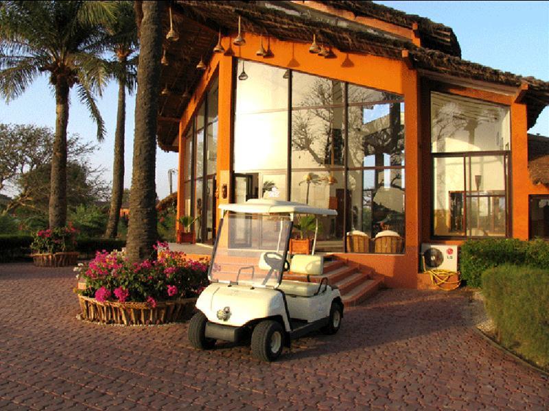 Royal Lodge Hotel Sine-Saloum Buitenkant foto